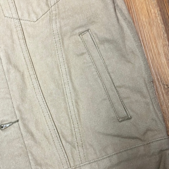 Levi's Tan Denim Vest - Picture 4 of 8